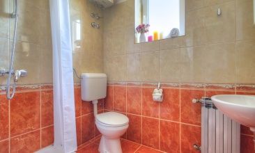 Kuća Irena, Apartman 2 c, Jezera