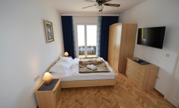 Kuća Josip, Studio 2 c, Tisno