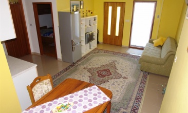 Kuća Crna, Apartman 4+1 b, Murter