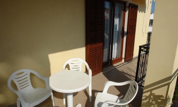 Kuća Crna, Apartman 4+1 b, Murter