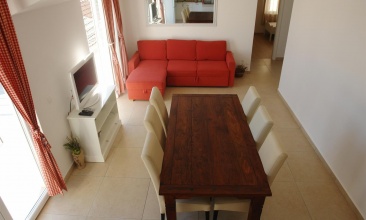 Kuća Dražen, Apartman 6+2, Jezera