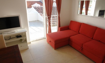 Kuća Dražen, Apartman 6+2, Jezera