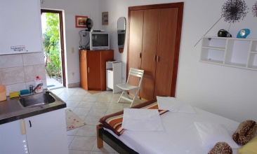 Kuća Đurđa, Studio 2, Murter