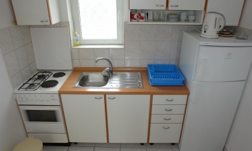 Kuća Edo , Apartman 2+2 a, Murter