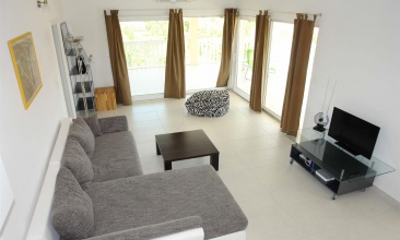 Kuća Gary, Apartman 6+3, Betina