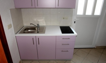 Kuća Troskot, Apartman 2+2 b, Murter
