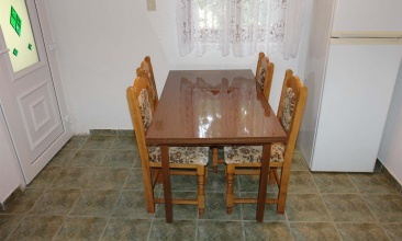 Kuća Željko, Apartman 2+2 b, Murter