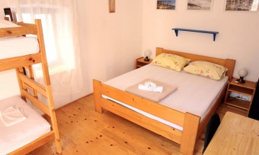 Kuća Đenko 2, Apartman 4+2, Betina