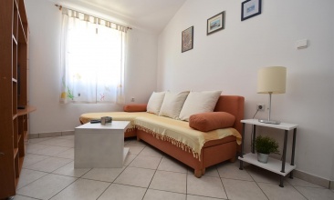 Kuća Krešimir, Apartman 4+1, Betina