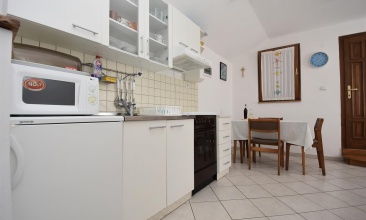 Kuća Krešimir, Apartman 4+1, Betina
