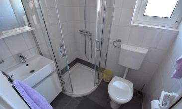 Kuća Slavica , Apartman 2+2 a, Murter