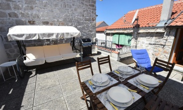 Kuća Maya, Kuća za odmor 4+1, Betina