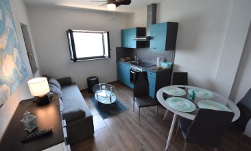 Kuća Martin, Apartman 2+3, Betina