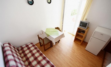 Kuća Andrija, Apartman 2+1 b, Jezera