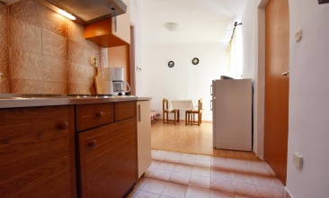 Kuća Andrija, Apartman 2+1 b, Jezera