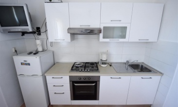 Kuća Andrija, Apartman 4 a, Jezera