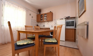 Kuća Jasna, Apartman 4+1 a, Murter
