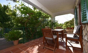 Kuća Jasna, Apartman 4+1 a, Murter