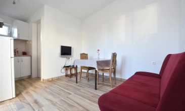 Kuća Andrija, Apartman 2 c, Jezera