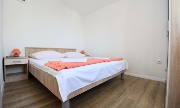 Kuća Andrija, Apartman 2 c, Jezera