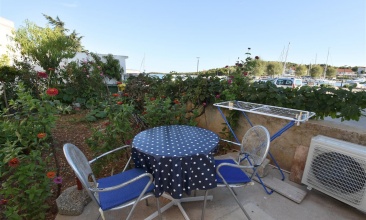 Kuća Andrija, Apartman 2 c, Jezera