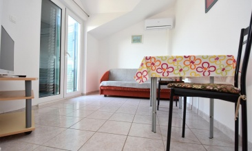 Kuća Vinka, Apartman 4+1 c, Jezera