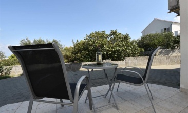 Kuća Tea, Apartman 2+2 a, Murter