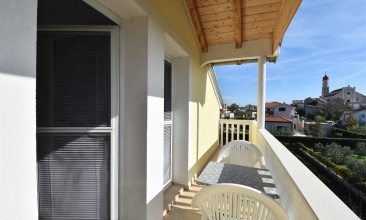 Kuća Lidija, Apartman 4+1, Betina