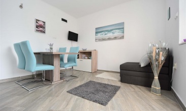 Kuća Silvana, Apartman 2+1, Murter