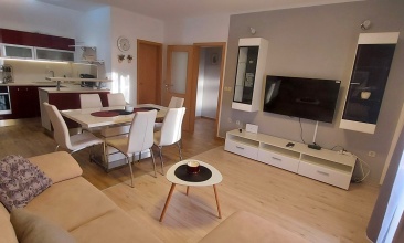 Kuća Edo, Apartman 4+1, Murter