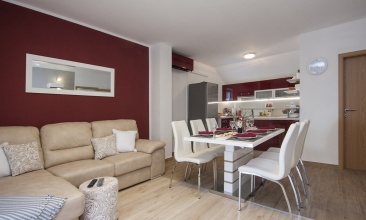 Kuća Edo, Apartman 4+1, Murter