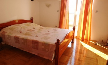 Kuća Frane, Apartman 2+1 c, Jezera