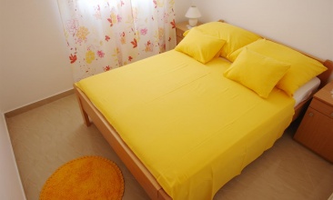 Kuća Gordan, Apartman 2+2 a, Murter