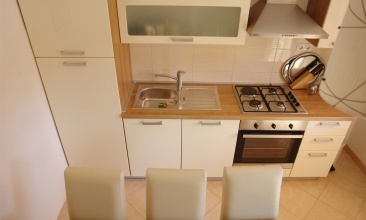 Kuća Gordan, Apartman 4+2 a, Murter