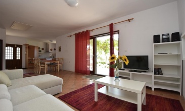 Kuća Mihotić, Kuća za odmor 4+2, Murter