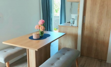 Kuća Jazina 2, Mobilna kućica 4+2, Tisno