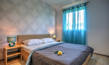 Kuća Ena, Apartman 2+2 b, Betina