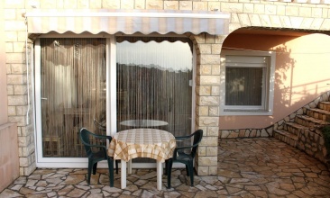 Kuća Vesna, Apartman 2+2 a, Murter