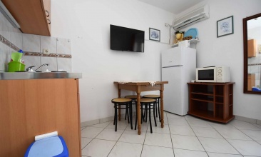 Kuća Jelena, Apartman 2+2 b, Murter