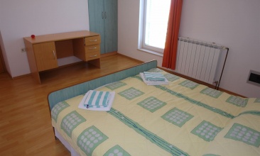 Kuća Jurica, Apartman 4+2 b, Murter