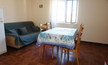 Kuća Kaleb, Apartman 6+1, Tisno
