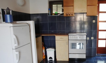 Kuća Karlita, Apartman 2+1 a, Tisno