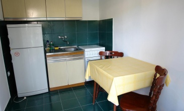 Kuća Karlita, Apartman 2+1 d, Tisno