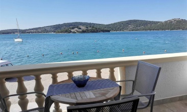 Kuća Karmela, Studio 2+2 c, Tisno