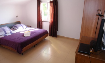 Kuća Karmela, Apartman 4+1 a, Tisno