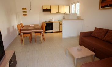 Kuća Ksenija, Apartman 4+2, Tisno