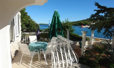 Kuća Laura, Apartman 4 a, Jezera