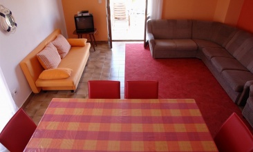 Kuća Milin, Apartman 4+2 a, Jezera