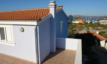 Kuća Mirko, Apartman 2+2 b, Murter