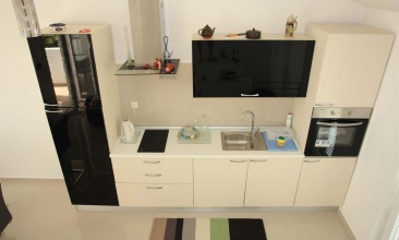 Kuća Nastja , Kuća za odmor 2+2, Murter